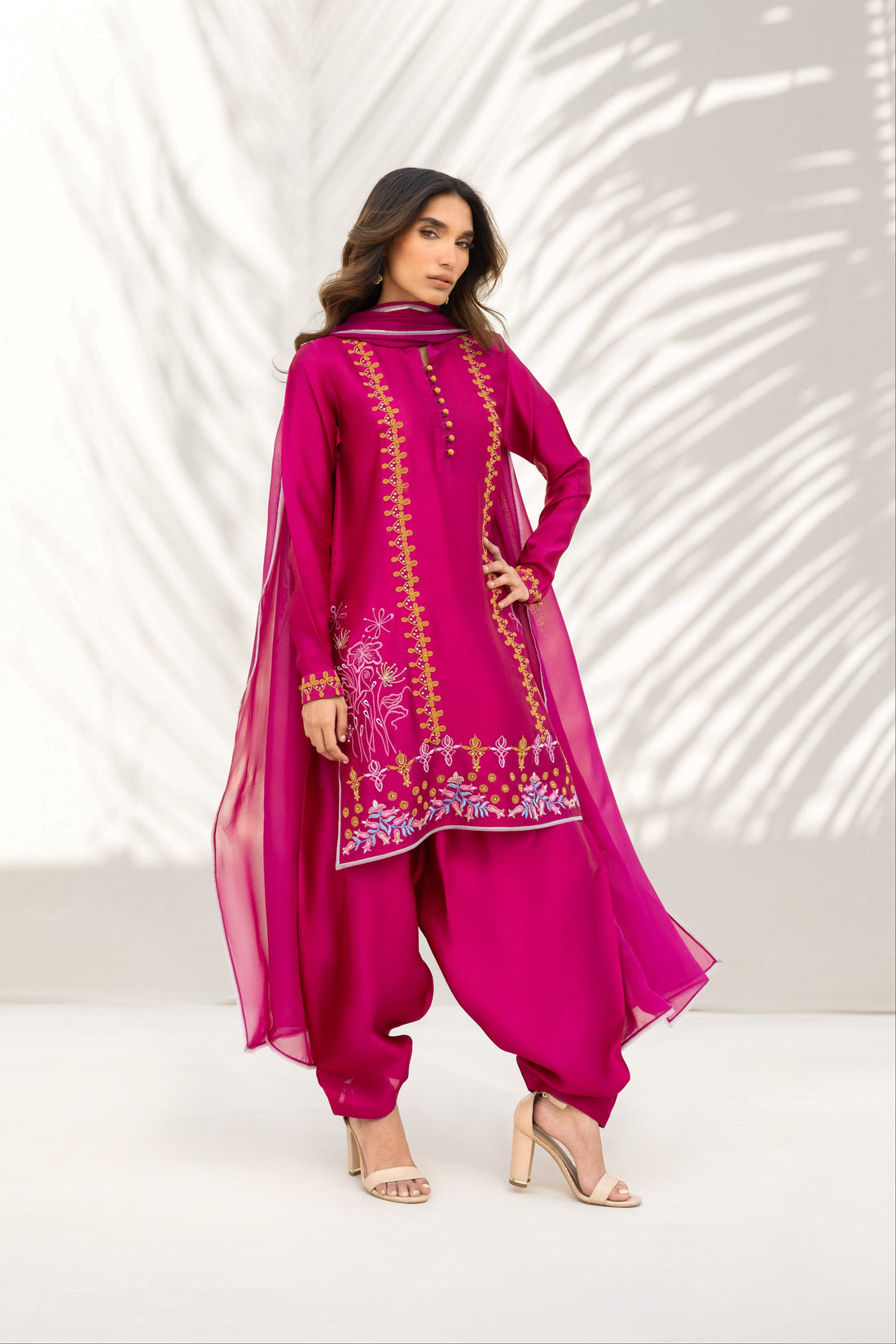 Fuchsia embroidered sheesha silk suit by La Soie Abresham collection - ideal Pakistani mangni outfit