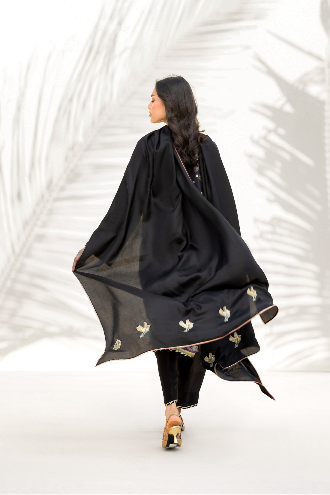 Persian-inspired sheesha silk suit by La Soie - what is mukaish embroidery in Pakistani fashion