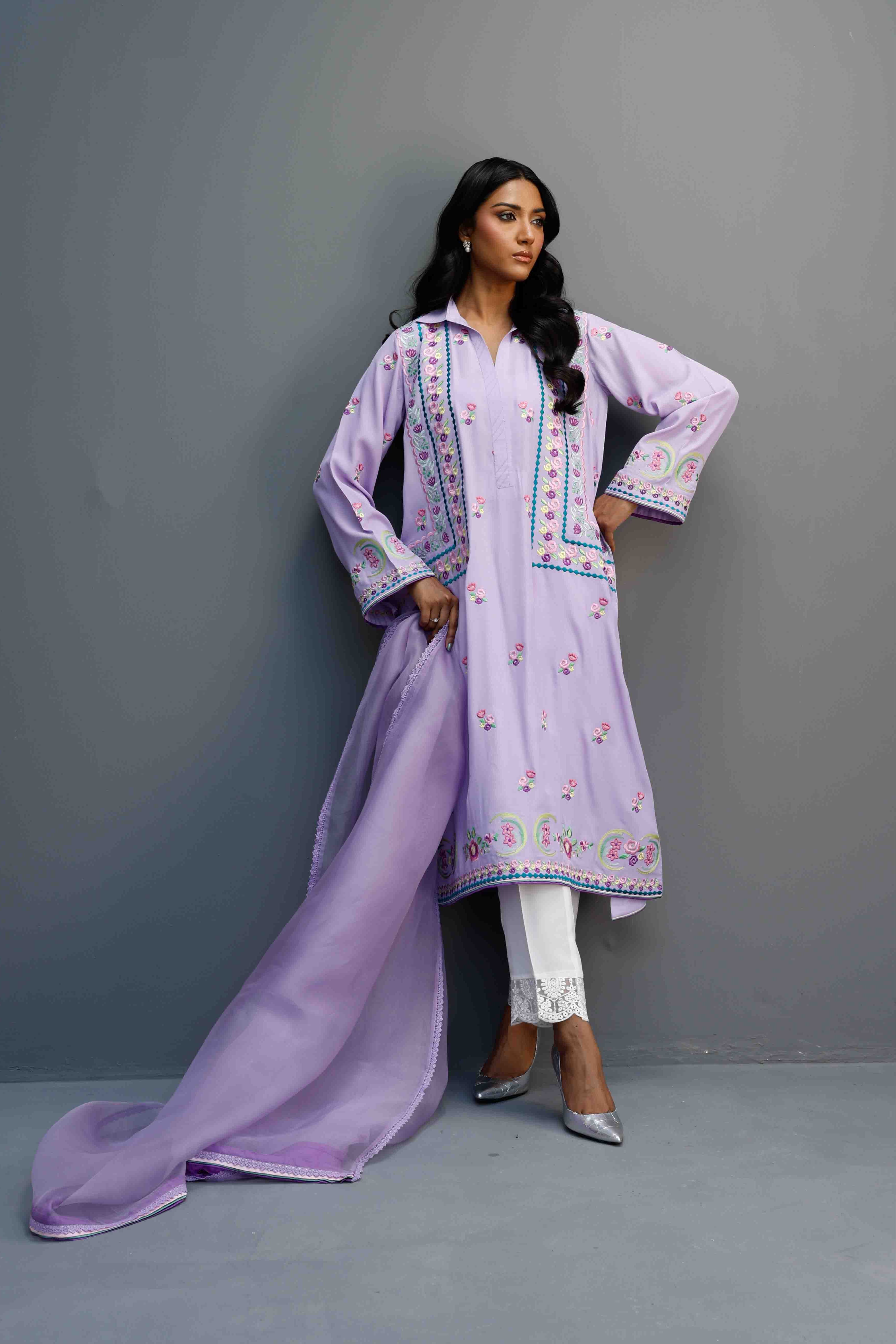 Pakistani fashion in Saudi Arabia - embroidered pure georgette suit for formal occasion dressing in Riyadh and Jeddah