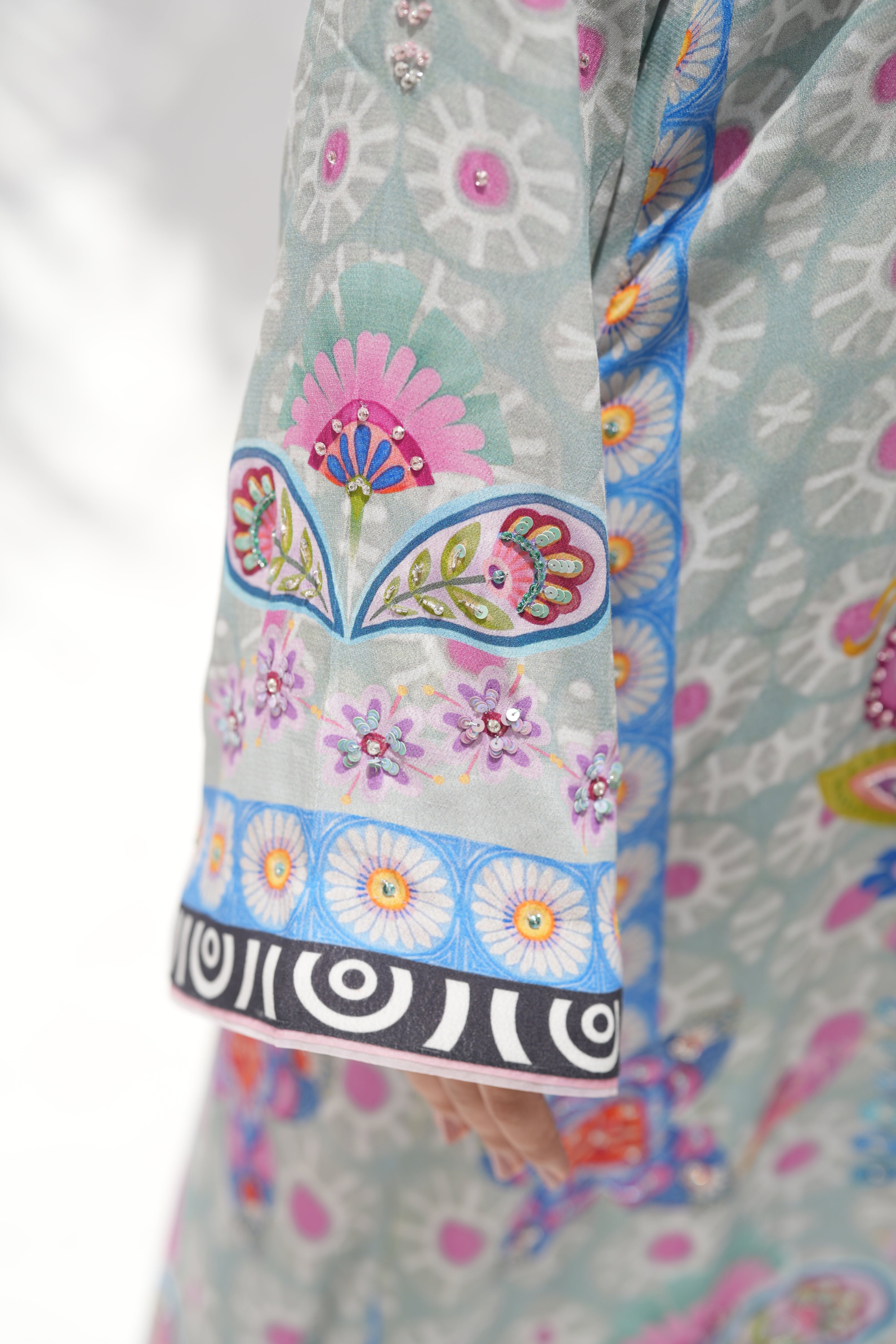 Hem detail in delicate floral of Blooming Breeze	