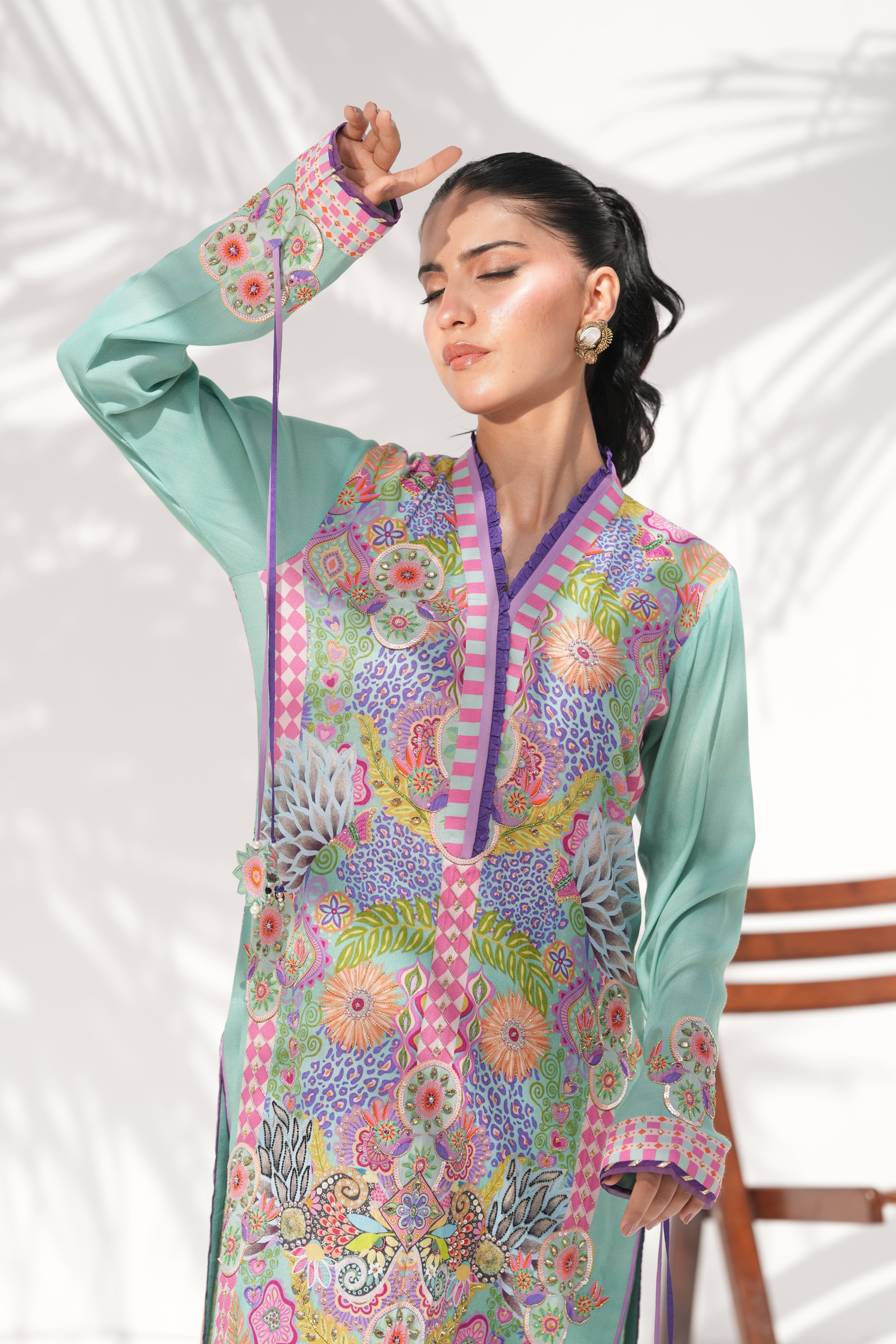 Hem detail in print-shifting of Prism Meadows	
